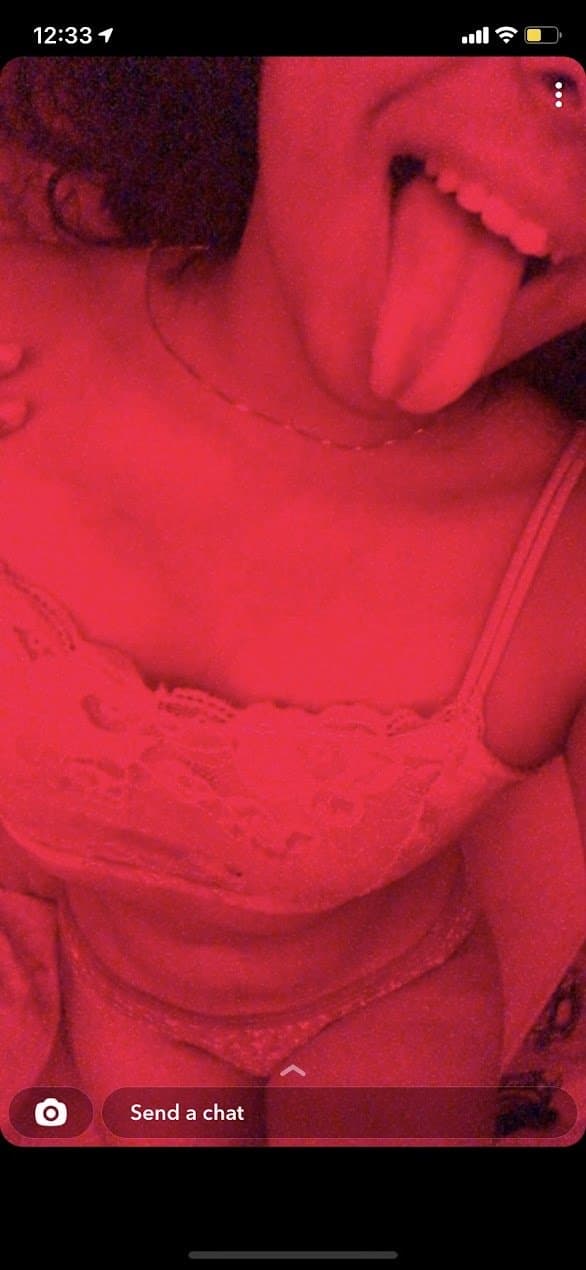 Click to view full size brown sexy little thing summited to me