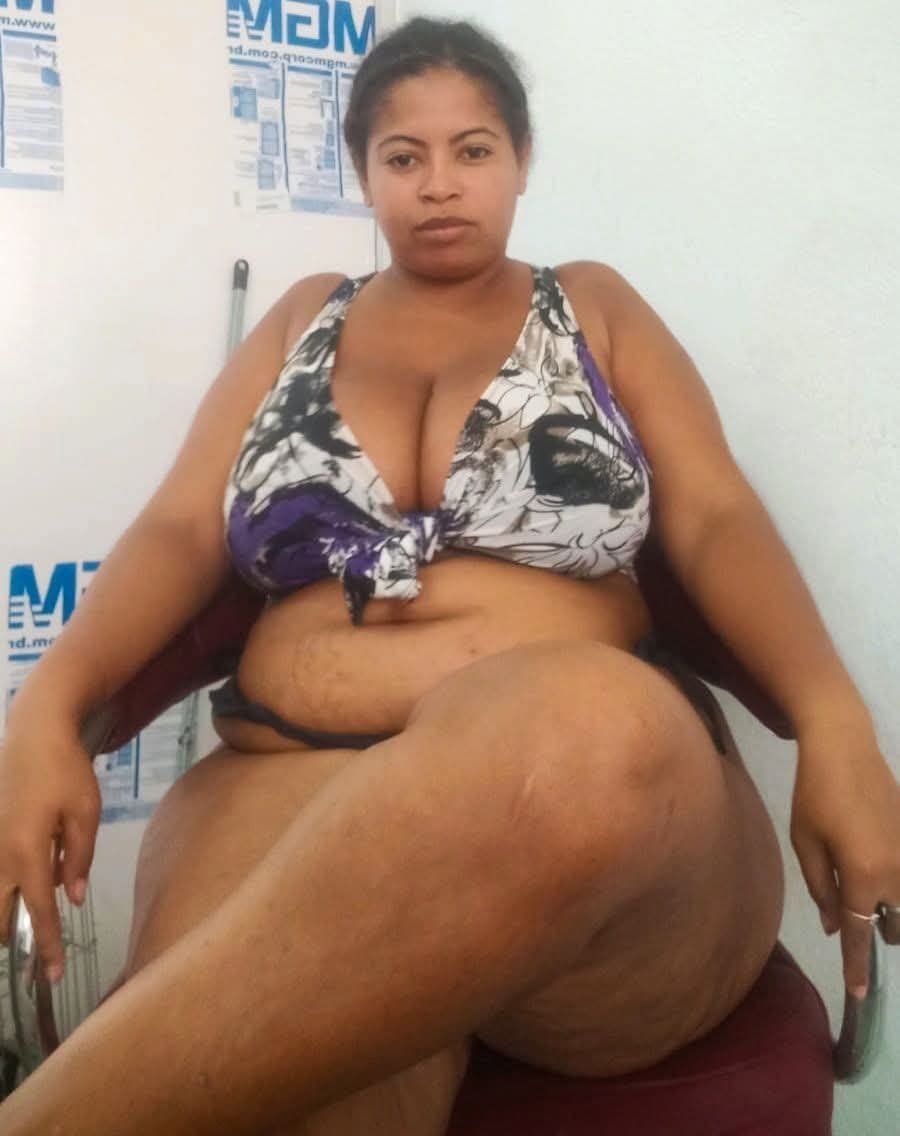 Click to view full size Gordinha tarada e safada