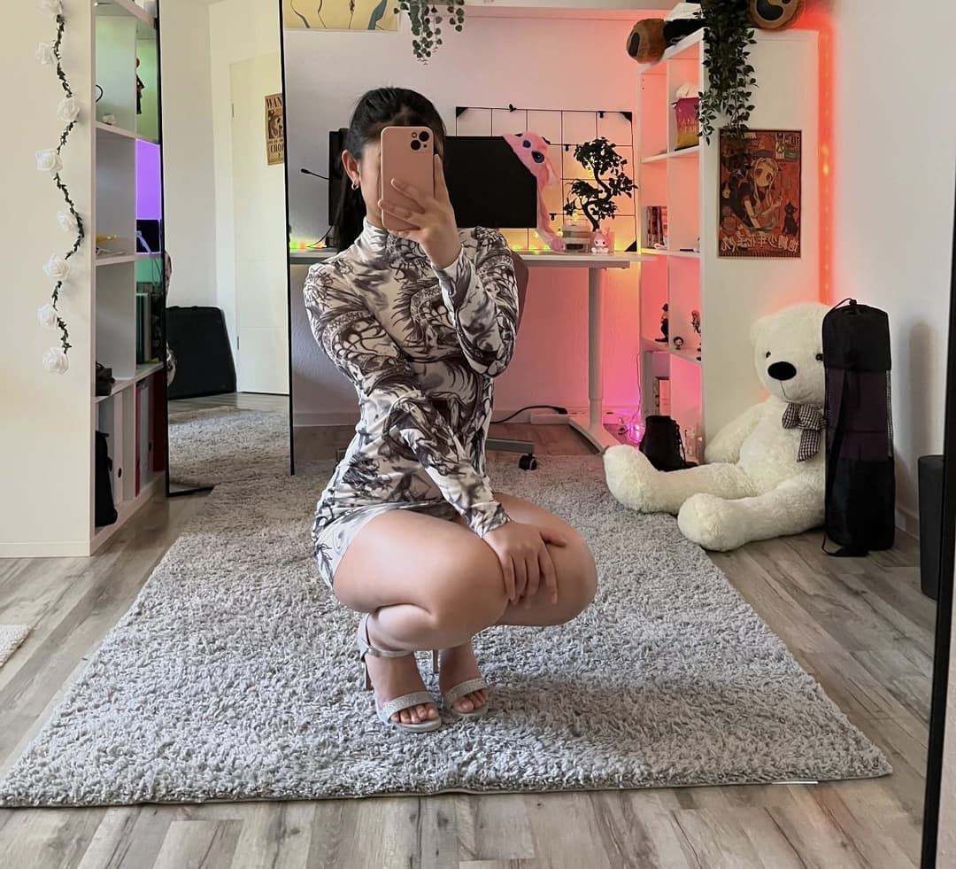 Click to view full size ~ mini dress ~ <3