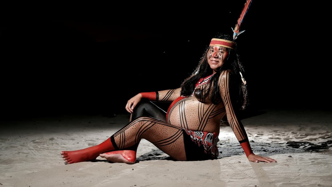 Click to view full size Boudoir Maternity Shoot ? Indigenous Edition