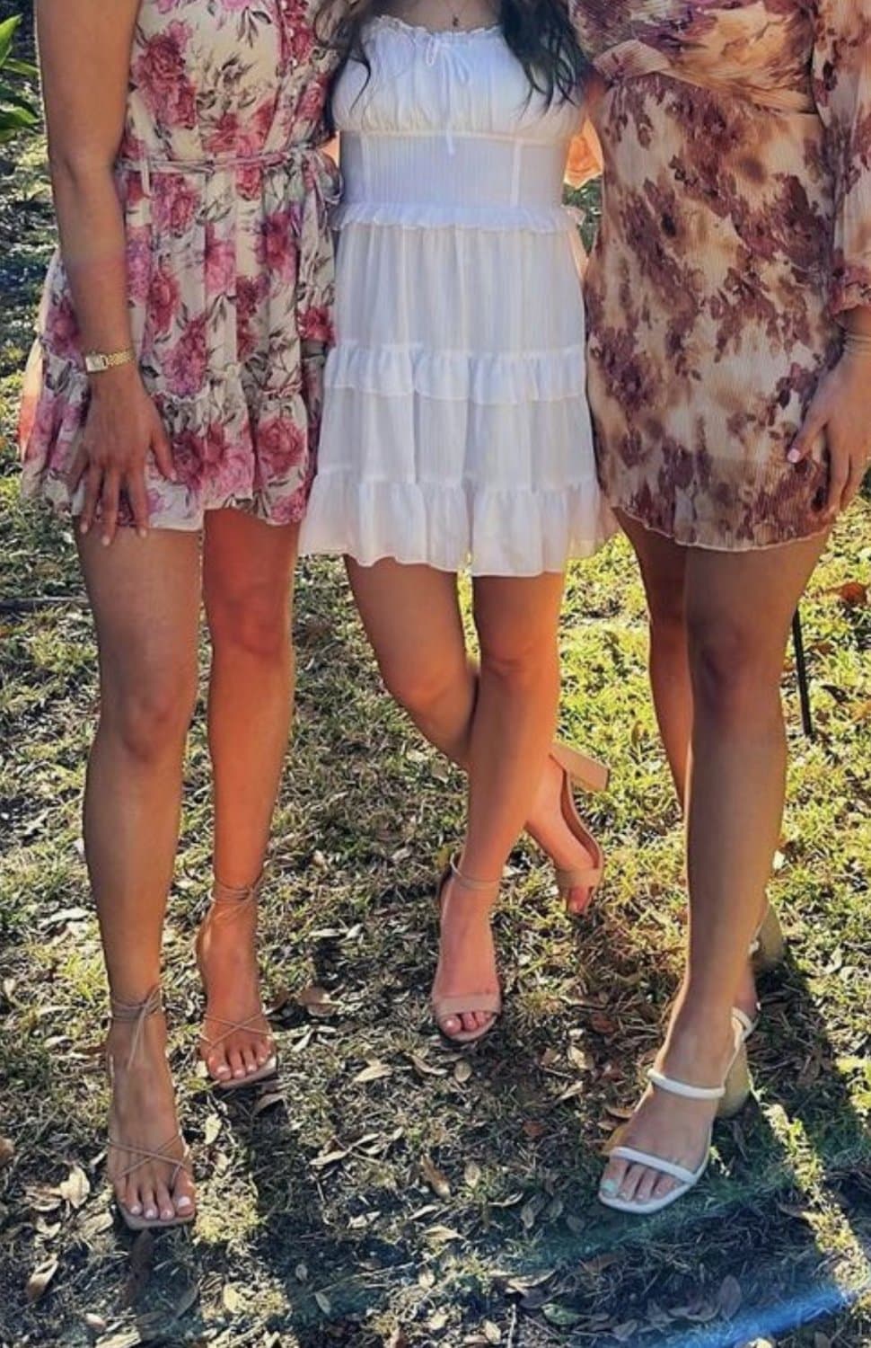 Click to view full size So many feet, so many women