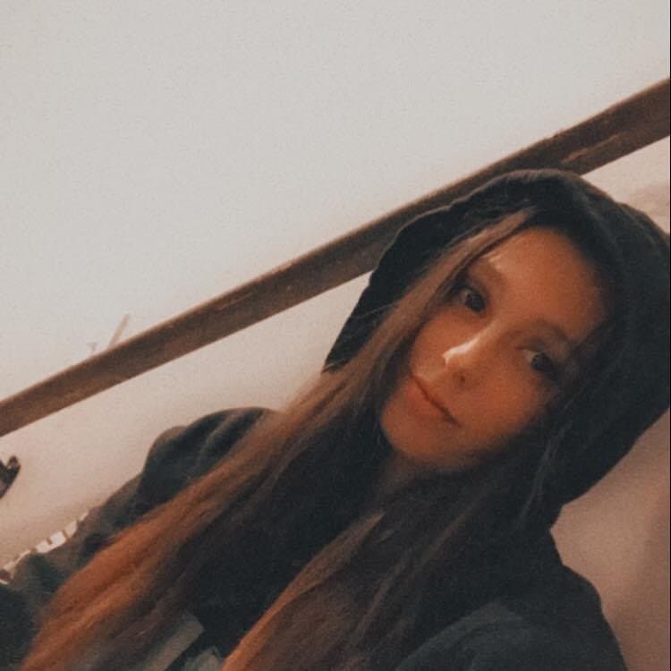 Click to view full size Ex knew I had the ice and said comeover. Had her tellin me how she luv this dick