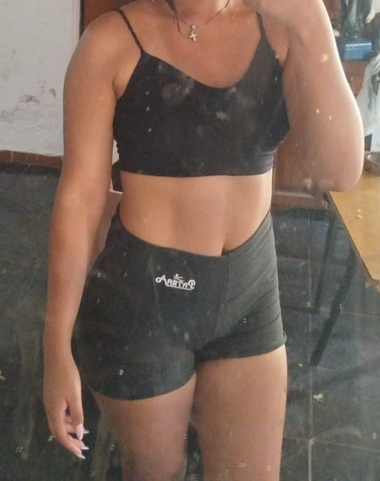 Click to view full size Lindas17??