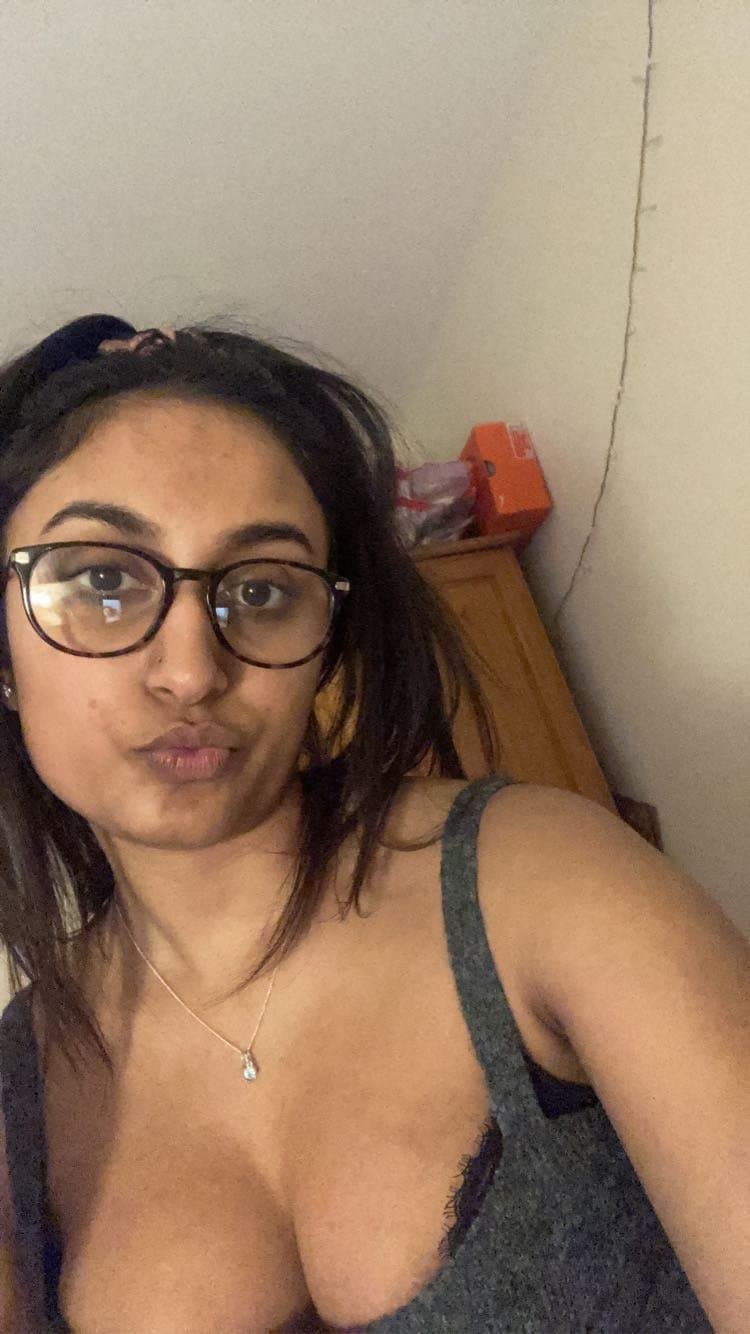 Click to view full size Bf submitted hot petite nri gf