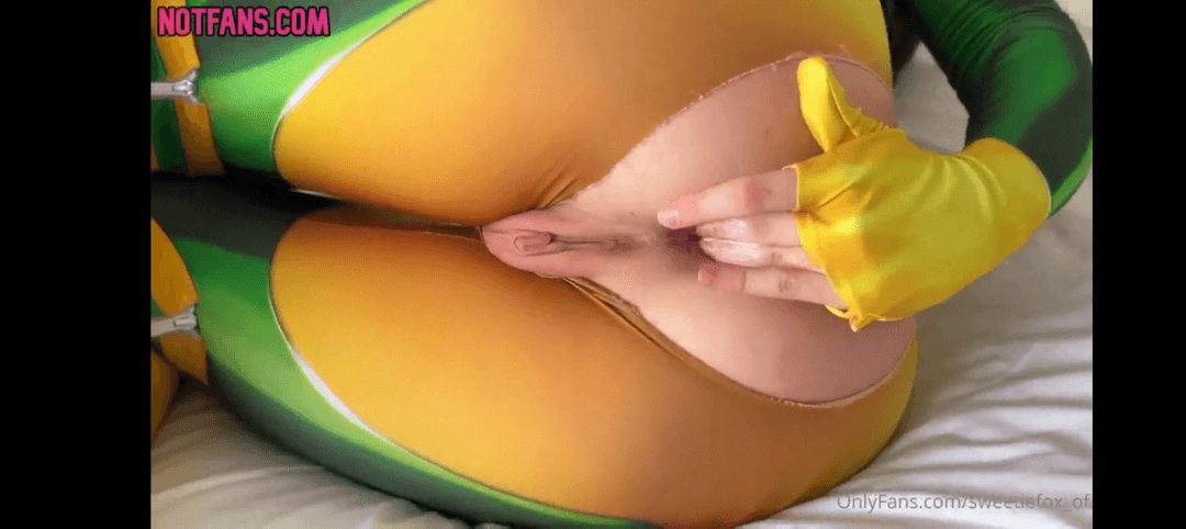 Click to view full size SX11 - Xmen Rogue (Hot E-Girl)