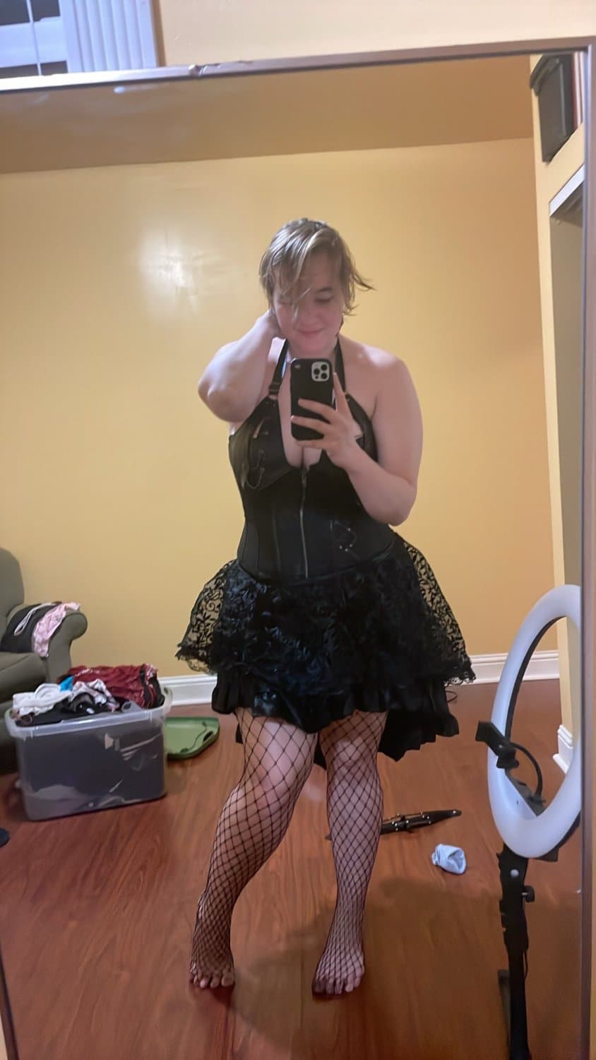 Click to view full size Thick nerd I used to fuck with