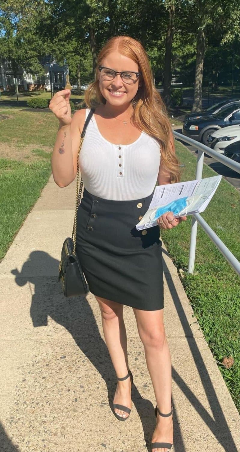 Click to view full size Comment on Jessie 28yo usa and her fat ass. Kik in comment with my Kik for same treatment