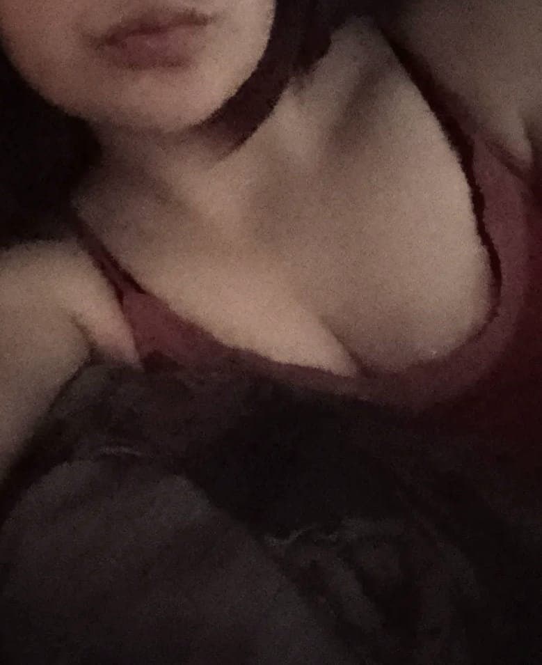 Click to view full size Lindas18??