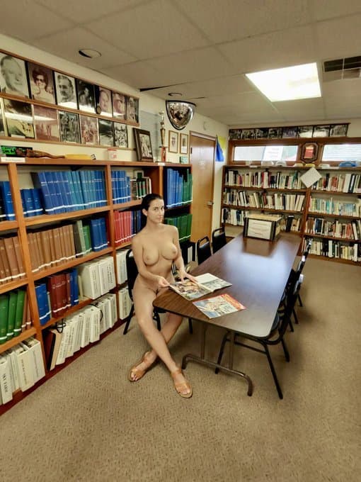 Click to view full size Sweet Buttocks