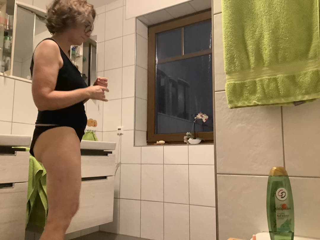 Click to view full size Anja Haze