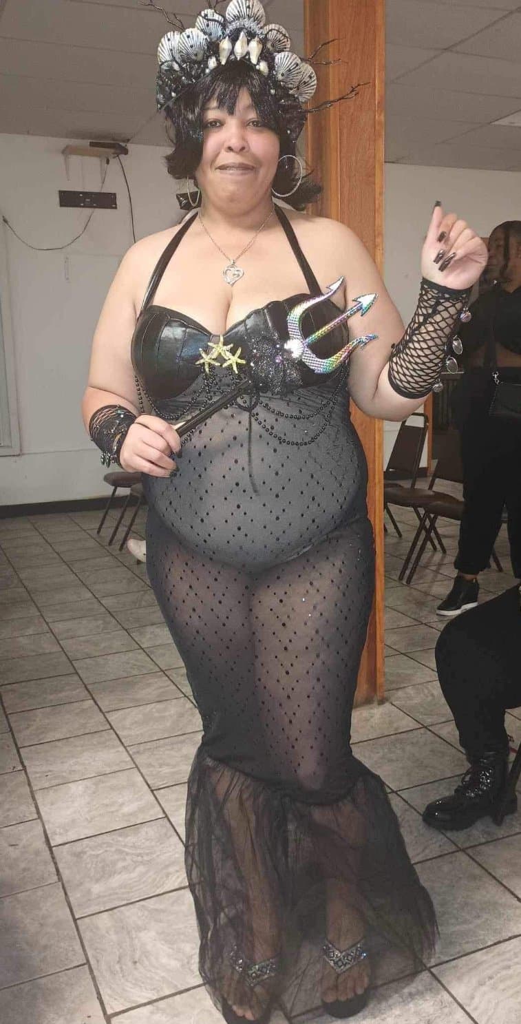 Click to view full size Found my managers Facebook, here’s her cum worthy uploads