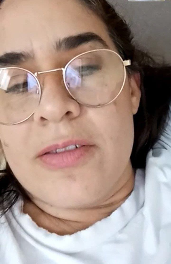 Click to view full size Carolina, milf infiel que cuernea al marido por pito chico