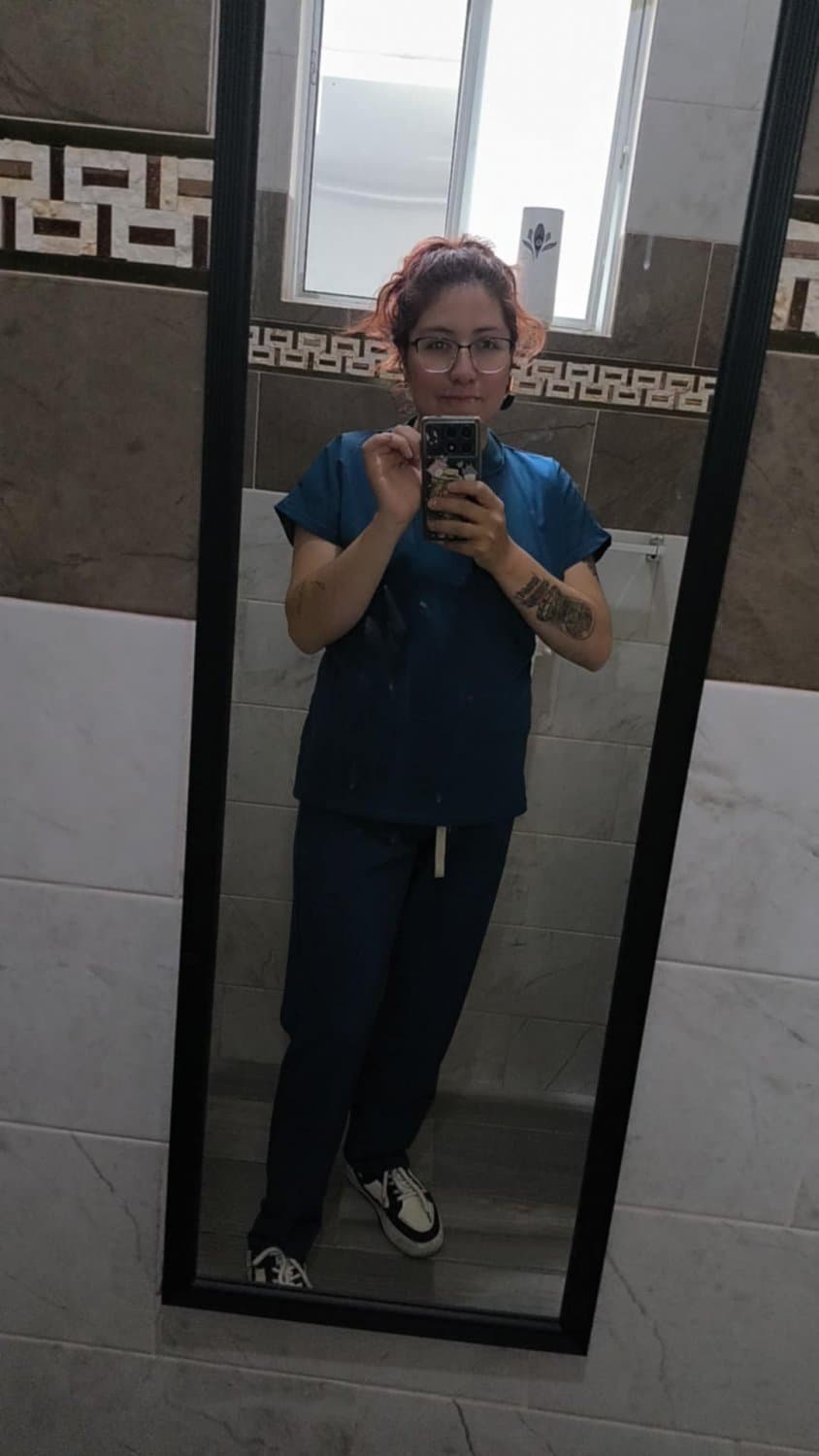 Click to view full size Puti esposa