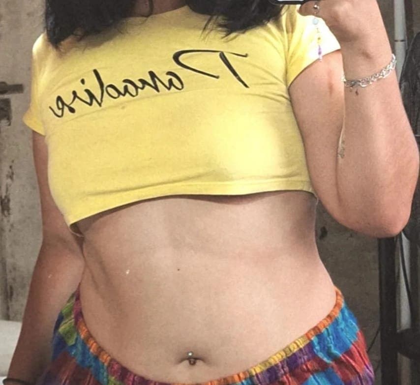 Click to view full size Lindas18??