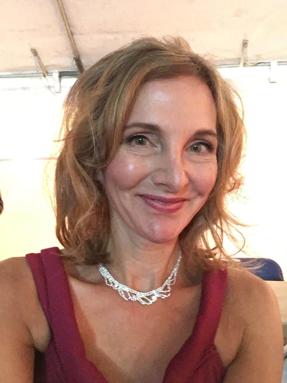 Click to view full size Elegant MILF shows her panties