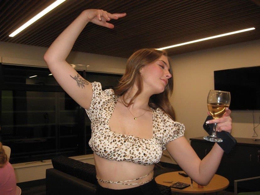 Click to view full size Busty and Sexy Canadian College Teen Slut Briana Zander (@briana.j.z)