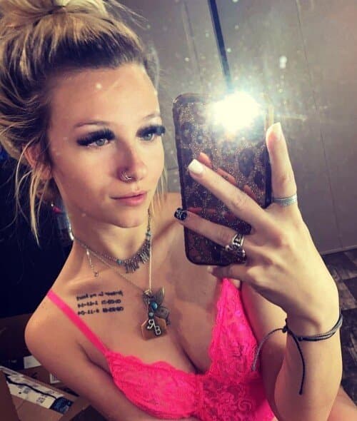 Click to view full size Local girl rikki