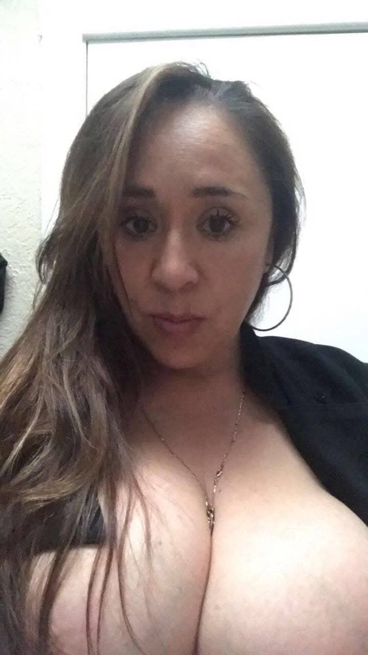 Click to view full size Pendeja bien zorita filtrada vaya magumbos ?