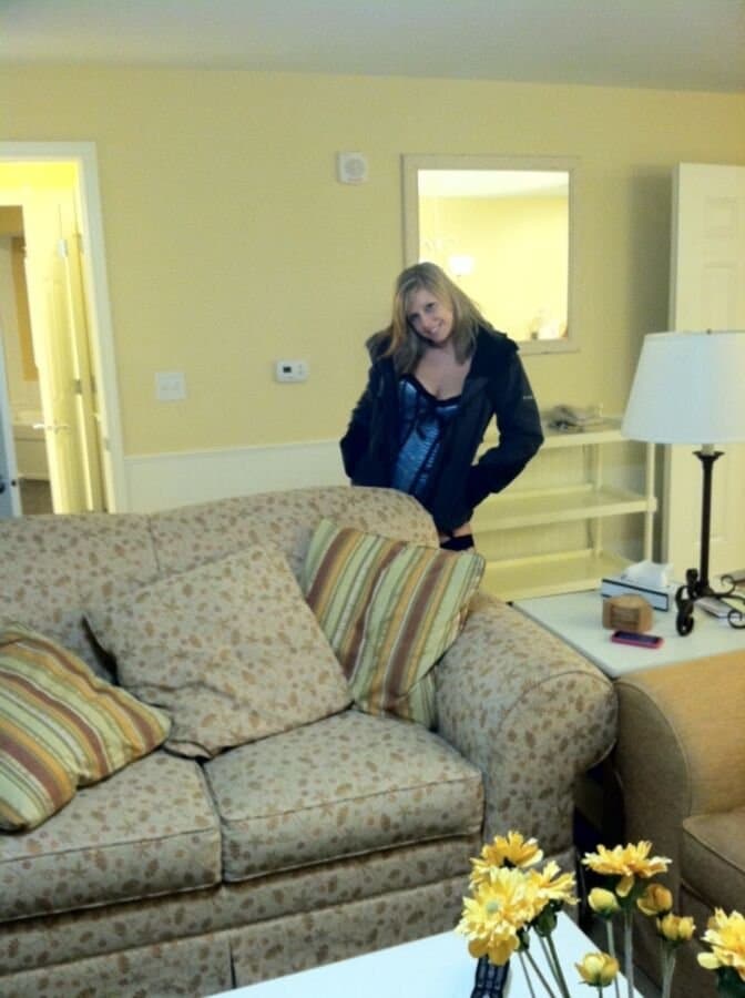 Click to view full size Webslut renowned Stacie R., forever wank fodder on the ?..??