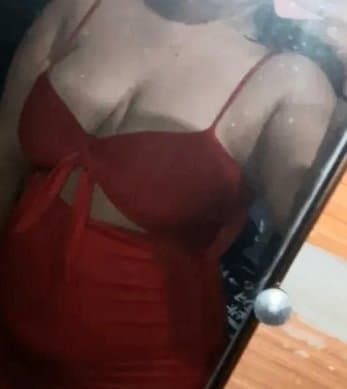 Click to view full size Lindas19??