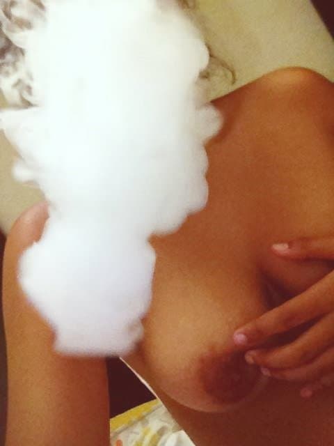 Click to view full size morenita violeta trigo pendeja tetona cogiendo