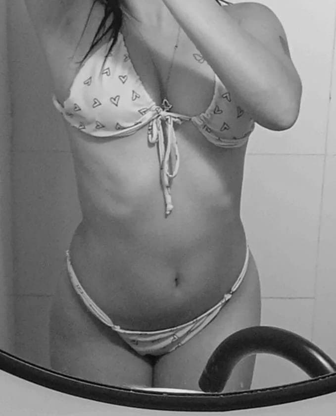 Click to view full size Lindas18??