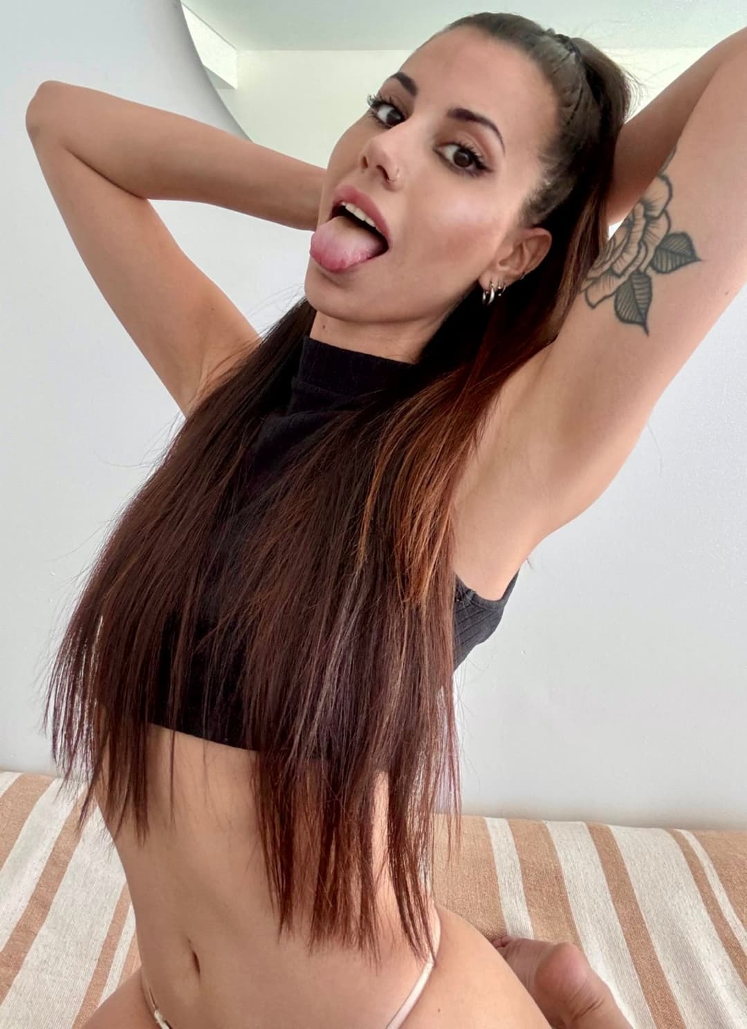 Click to view full size I really need to suck your cock right now right now.