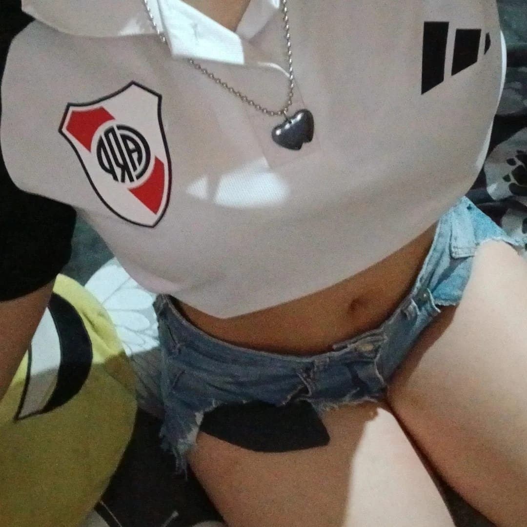 Click to view full size Lindas17??