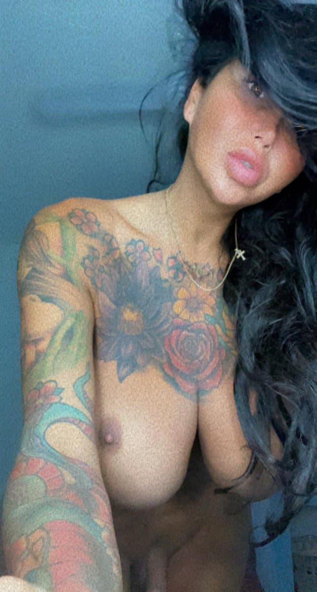 Click to view full size KAYLA KOI SHEMALE