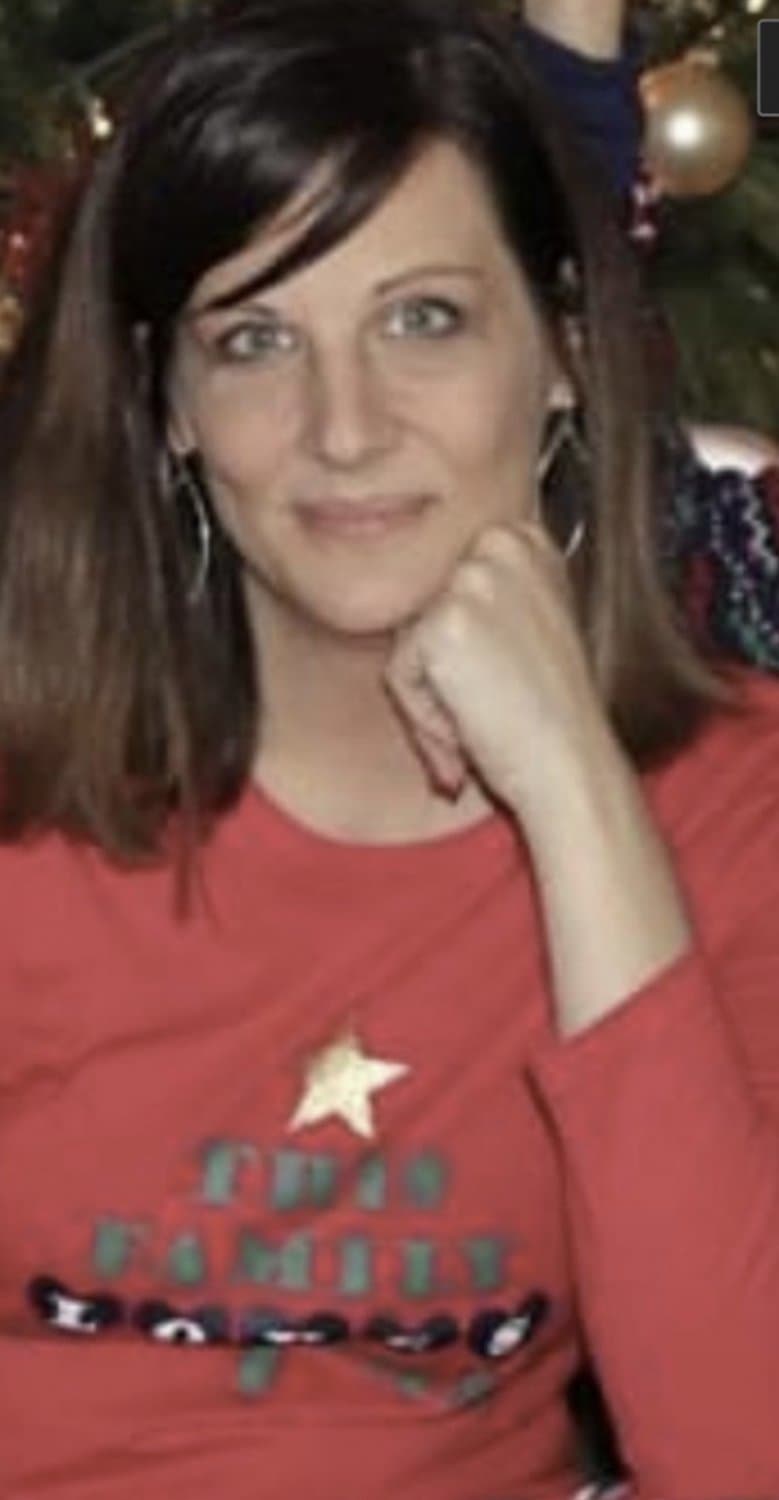 Click to view full size Soccer Mom, 41, nurse, going cock hungry with random on vacation as lovers tag and take pics.