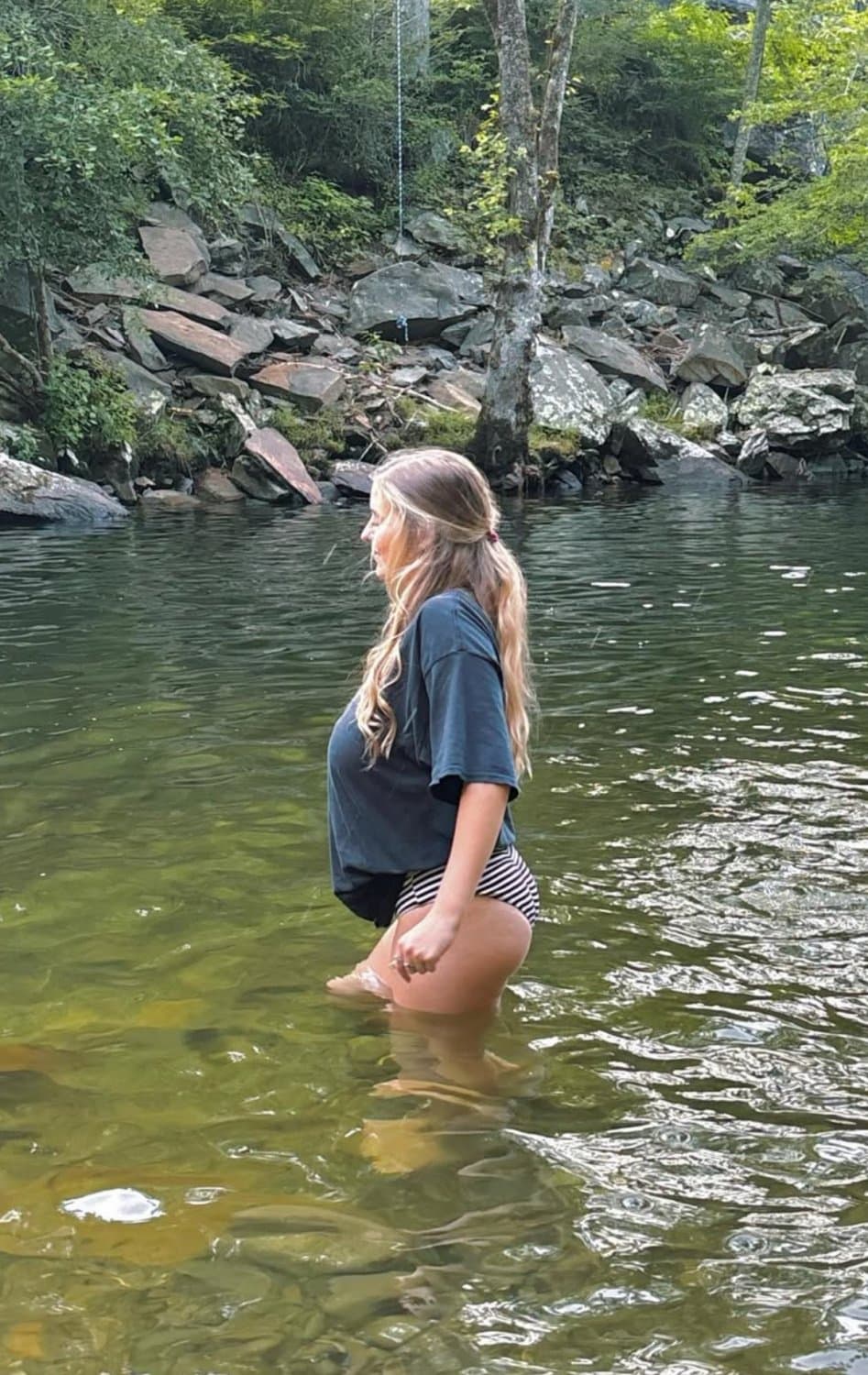 Click to view full size Ryleigh learning how to be a webslut