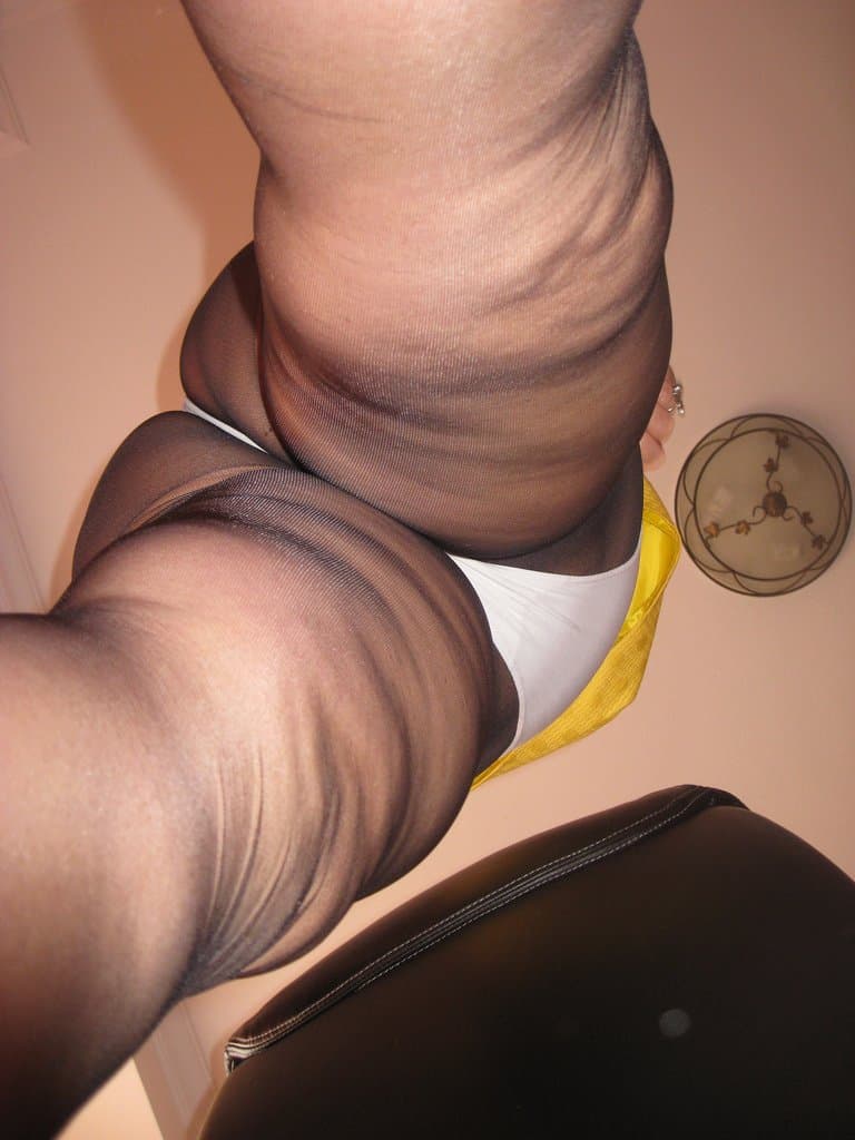 Click to view full size Paula, Brazilian Nudist