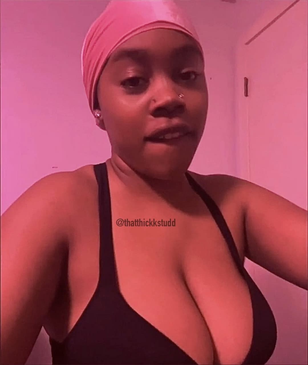 Click to view full size THICK STUD black Big booty Dyke lesbian tomboy