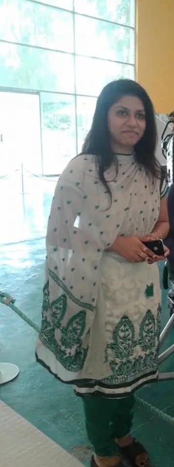 Click to view full size Sexy desi Indian girl enjoy cowgirl sex. Like repost famous webslut