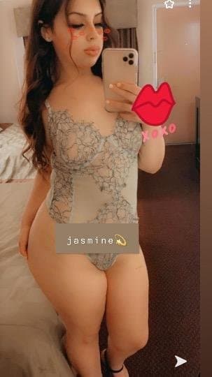 Click to view full size 22 year old Jasmine escort in Orange County ca