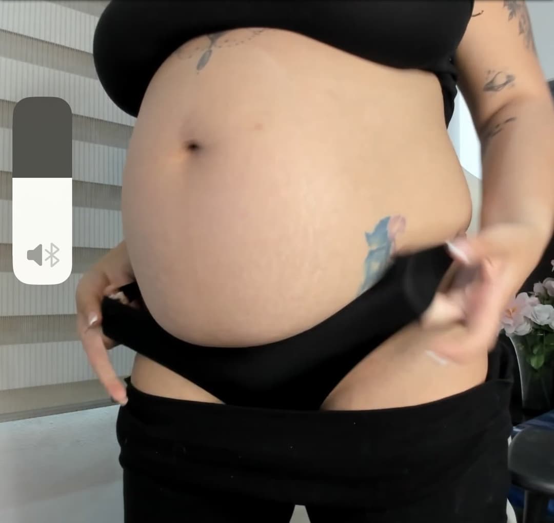 Click to view full size Pregnant Camwhores Pt. 8