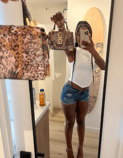 Click to view full size ?? FINE SHYT TRUCKER A.ROSE