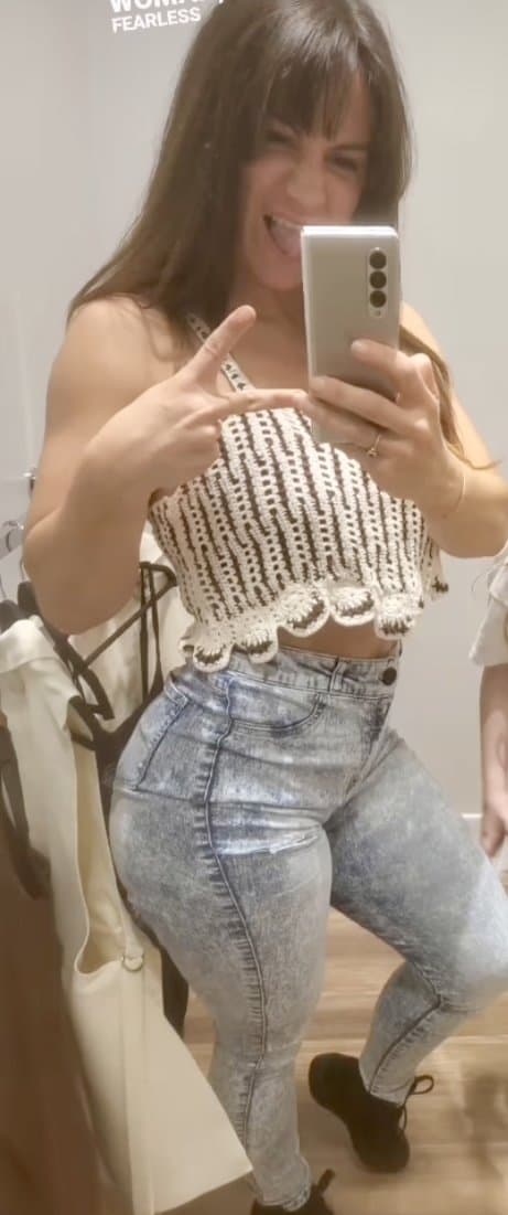 Click to view full size Boston fitness milf Lindsey duguay