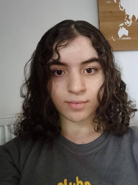 Click to view full size British big boobed slut