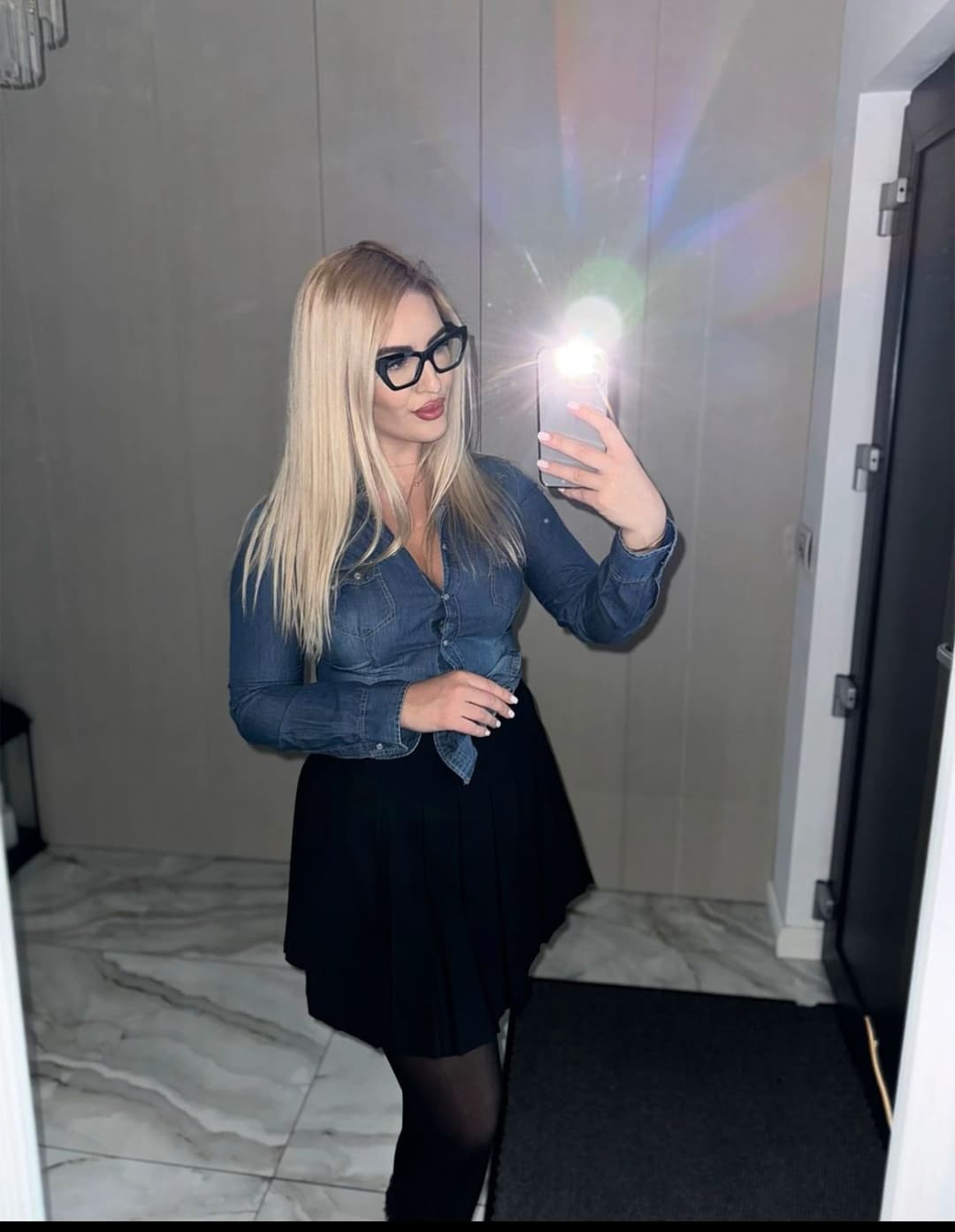 Click to view full size My hot math teacher <3