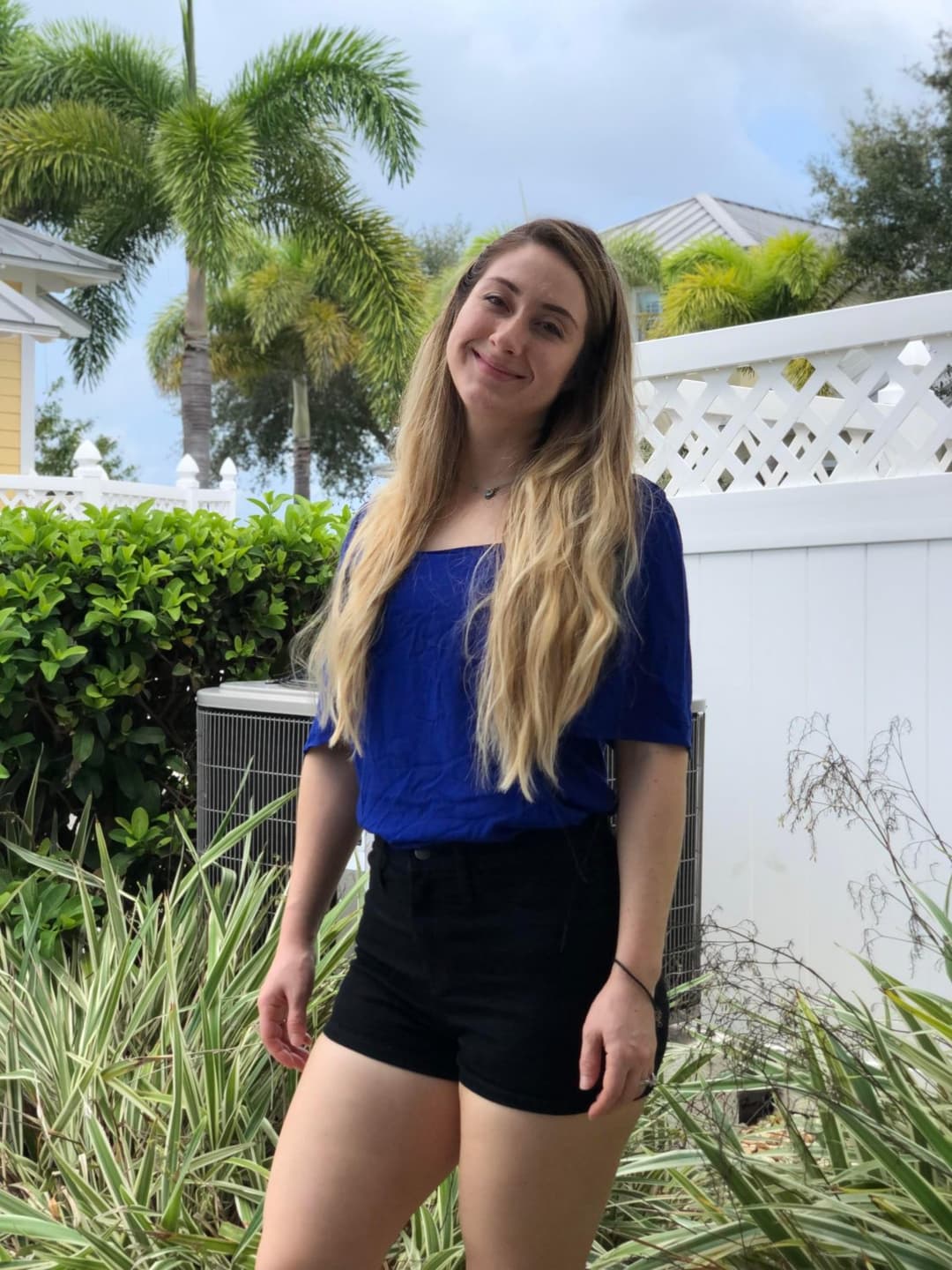 Click to view full size Stephanie Florida Nurse MILF mom of 2 sexy bitch whore