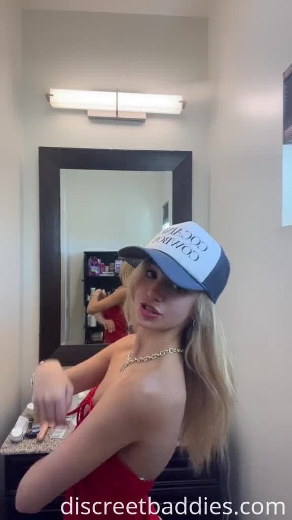 Click to view full size Everyone must see this before it gets taken down