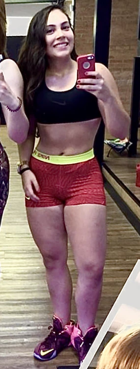 Click to view full size MINHA PUTA - Isa Zago - Oque acham dessa puta exibida ??? ???