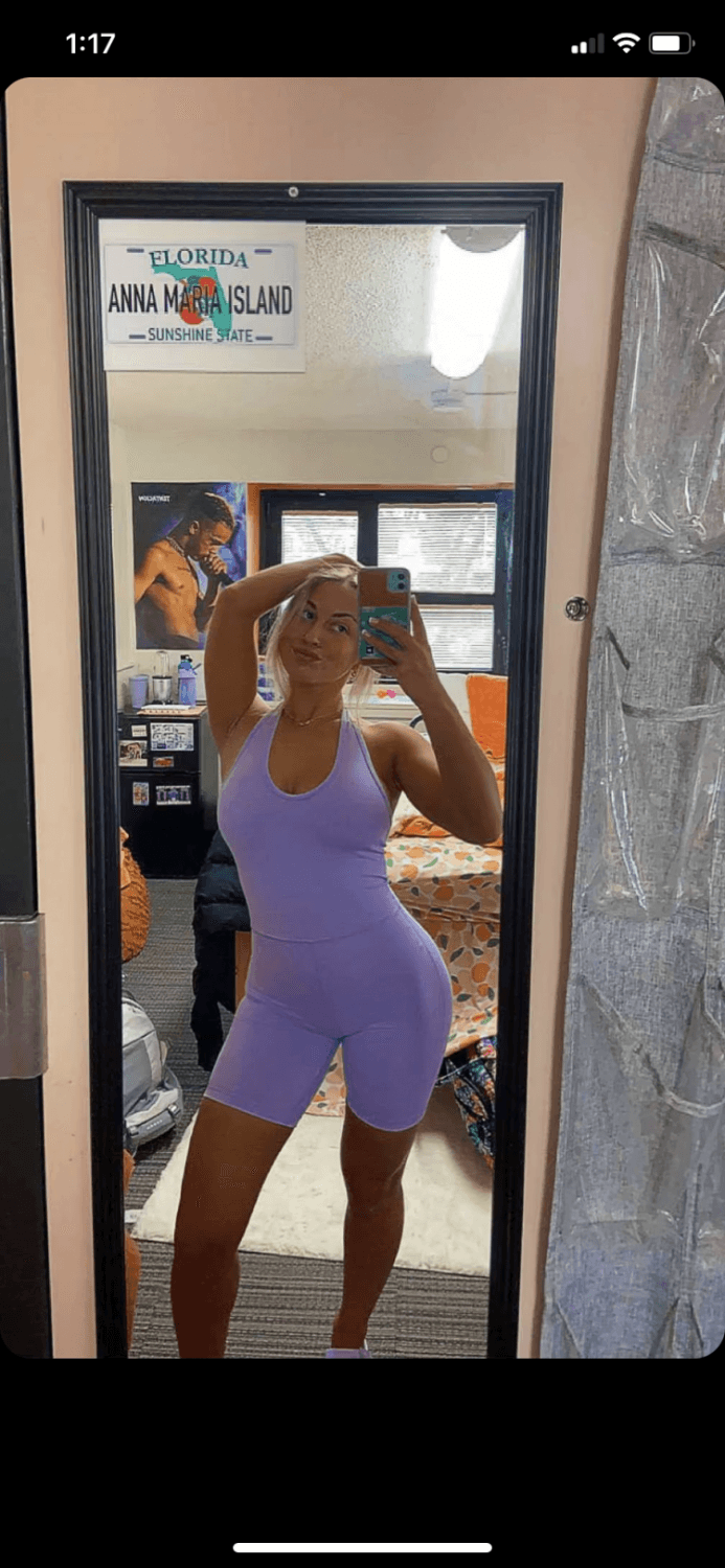 Click to view full size My college crush squeezed her big boobs around my friends cock