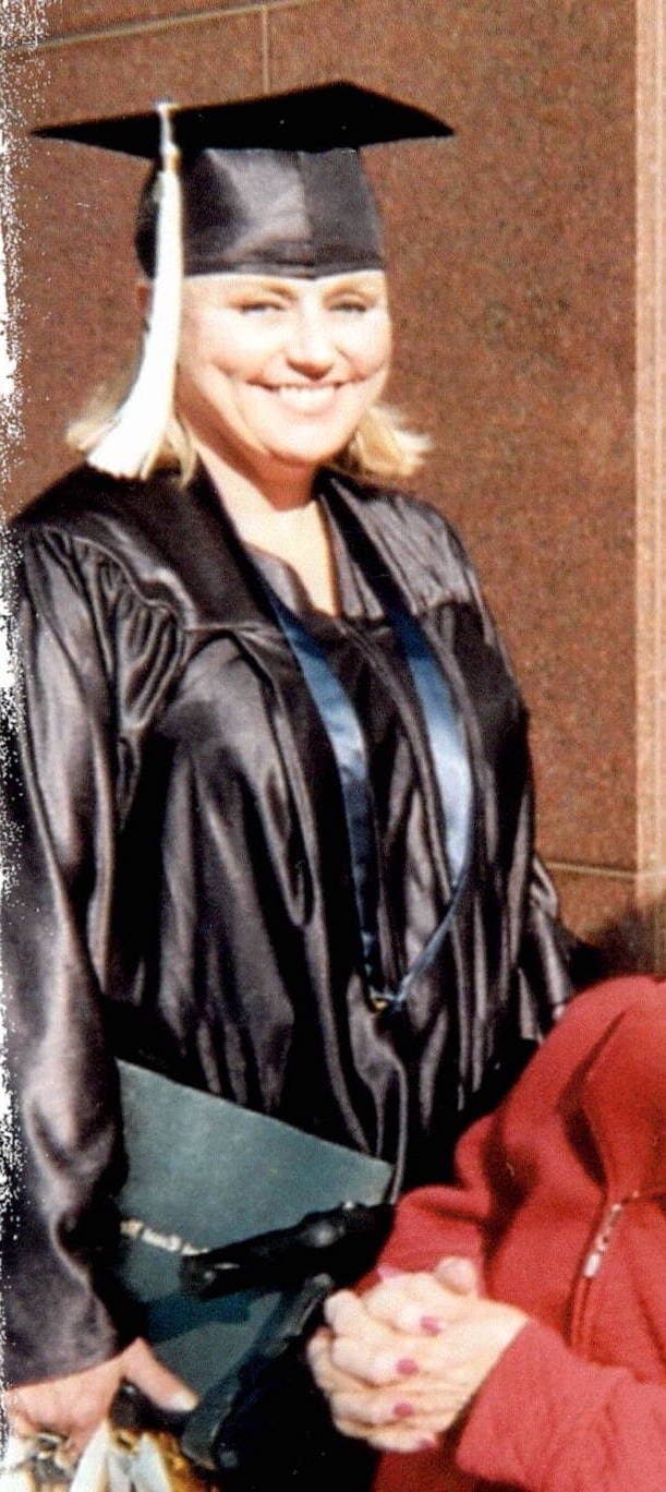 Click to view full size Buddies mom. Love her name to be famous! Comment below if you find it. Comment share like post!