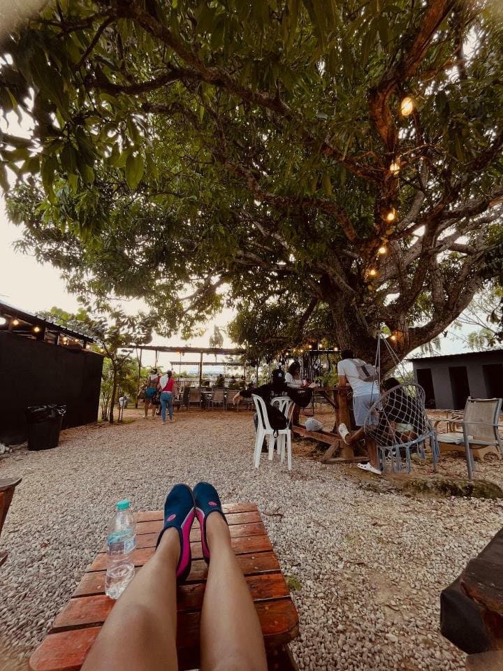 Click to view full size Pretty Islander ?