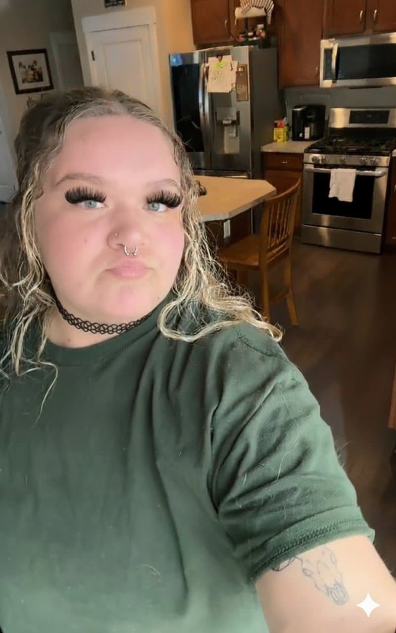 Click to view full size Layla