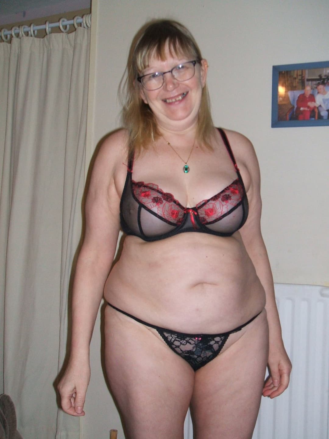 Click to view full size Mature uk milf