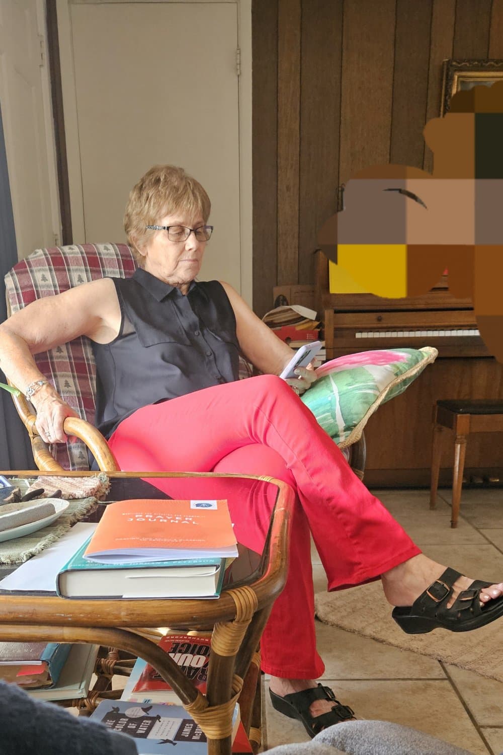 Click to view full size RED IN RED PANTS