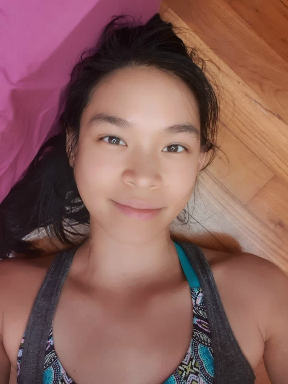 Click to view full size Slutty Emirates Air hostess Christina from Singapore turned webslut